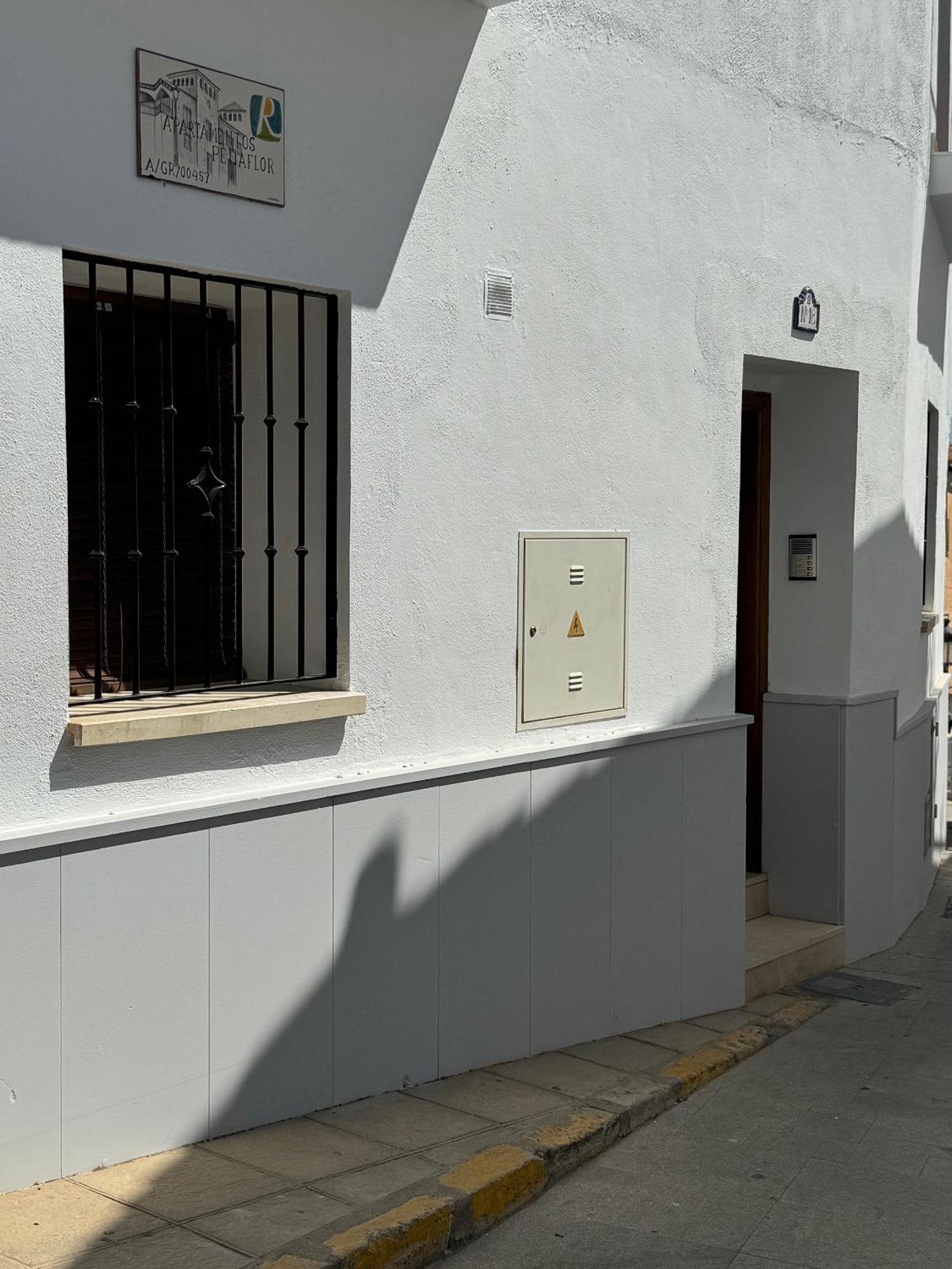 Apartamentos Penaflor Guadix Eksteriør billede